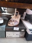 *Alpina Ladies Shoes Size: 36