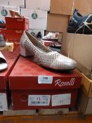 *Roselli Ladies Shoes (beige) Size: 41