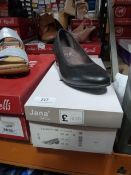 *Jana ladies Shoes (black) Size: 3.5