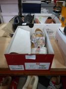 *Roselli Ladies Shoes (floral) size: 7