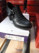 *Lotus Ladies Shoes (black) Size: 3