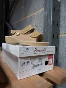 *Pavarella Ladies Shoes Size: 36