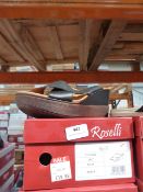 *Roselli Ladies Shoes (black) Size: 7