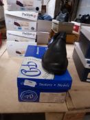 *Footwear Department Gents Shoes (black) Size: 13