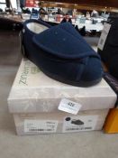 *Ladies Slipper (navy) Size: 36