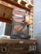 *Cotswold Boots Size: 38