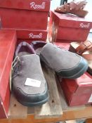 *Earth Spirit Slip On Shoes Size: 5