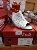 *Roselli Ladies Shoes (white) Size: 7