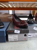 *Flora Ladies Shoes Size: 40