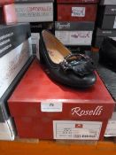 *Roselli Ladies Shoes Size: 36