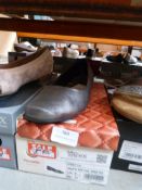 *Ladies Slip On Shoes Size: 9