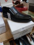 *Catesby Gents Leather Slip On Shoes (black) Size: