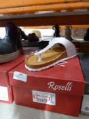 *Roselli Sandals (white) Size: 38