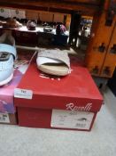 *Roselli Ladies Sandals Size: 4