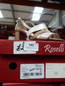 *Roselli Ladies Shoes Size: 40