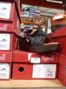 *Roselli Ladies Shoes (black) Size: 7