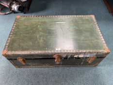 Vintage Reinforced Studded Travel Case