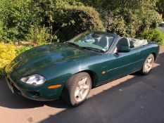Jaguar XK8 REG: P950 YGG
