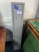 Three Gun Gun Cabinet with Keys