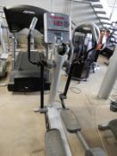 *Life Fitness 95XI Elliptical Cross Trainer