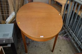 Oval Extending Dining Table