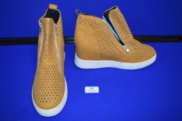 Mustard Mesh Ankle Boots Size: 43
