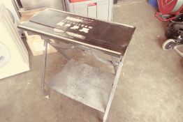 * Mobile clothes folding table