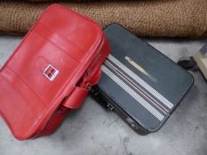 * 2 x vintage suitcases