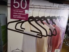*~50 Non-Slip Hangers