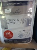 *Snuggledown King Size Mattress & Pillow Protector