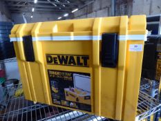 * DeWalt tough system 25.5L cooler