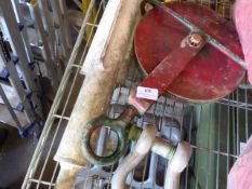 * 3 x heavy items (wheel, clip)