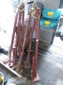 * 6 x outrigger support legs