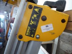 * DeWalt Mitre saw workstation DE7023