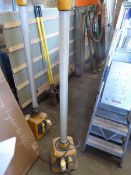 * Defender 4ft site light with V3 wobble base