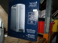 *Delonghi Dehumidifier (new in box)