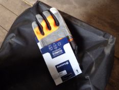 *Husqvarna Protective Gloves Size: 8