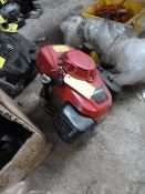 *Honda Easy Start High Performance Lawnmower Engin