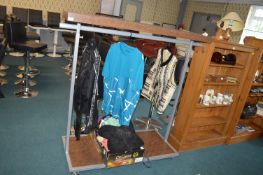 *Clothes Display Rail