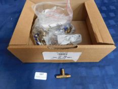 * 52x T2-04 Union tee 1/4