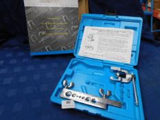 * 395-FAM Metric flaring tool#