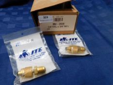 * 2x MV-2038 Coupler 3/8 x 1/4