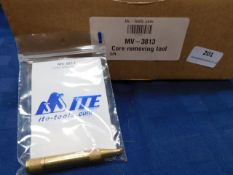 * 12x MV-3813 Core removing tool + 3 valves
