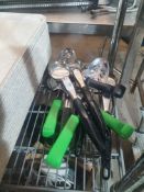 * approx 10 x various utentils