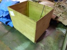 *Wooden Crate on Castors 80cm³