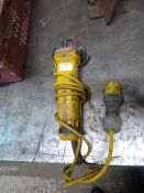 *Dewalt DWE 4206 4.5