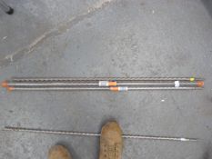 *Three 19mm x 1m SDS Drill Bits