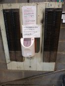 *Date Time ISJUS Clock In/Out Machine with Four Card Racks