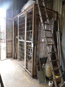 *Steel Corner Cage 135x300x280cm with Double Lockable Cage Door
