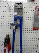 *Eclipse 24” Bolt Cropper